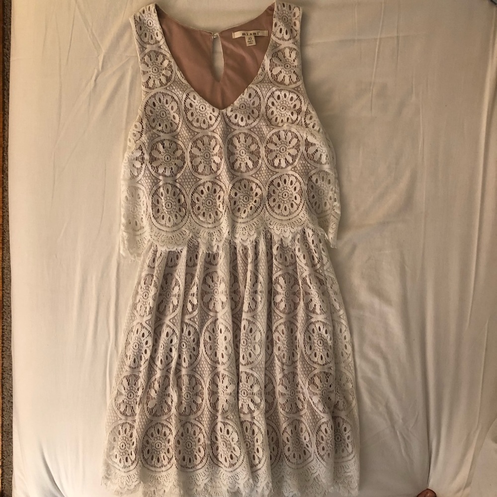 XS Francesca’s Formal White Lacey Dress